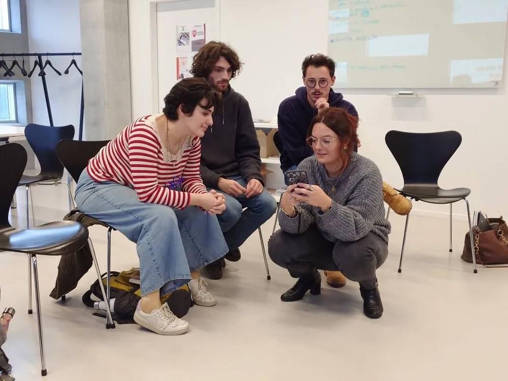 Éducation aux images et citoyenneté : quand les professionnels de la jeunesse repensent leurs pratiques - 13 © Benoît Labourdette 2025.