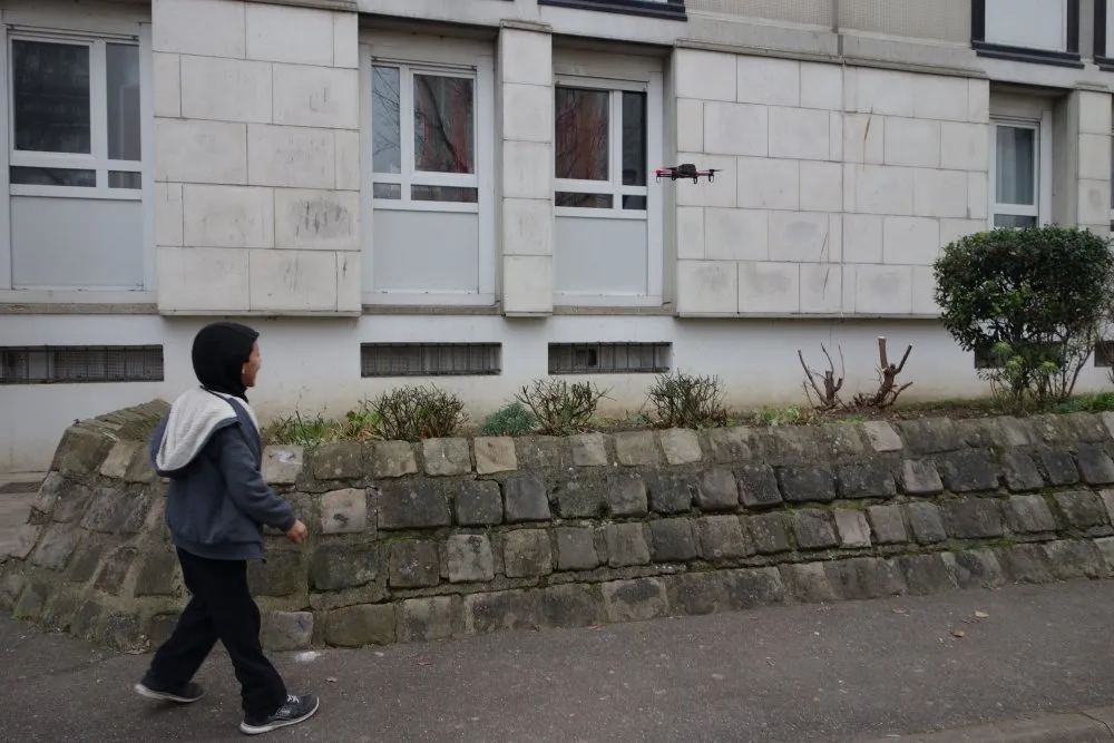 Ville de Choisy-le-Roi : atelier drone dans un quartier - 18 © Benoît Labourdette 2016.