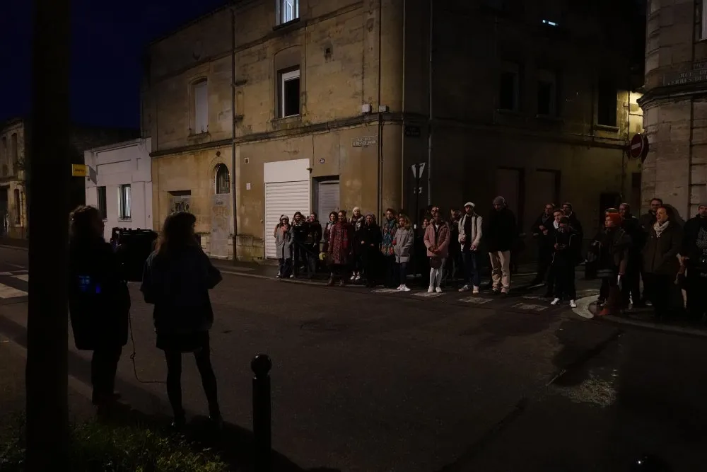 ALCA and FRAC Aquitaine: Encountering audiences and a neighbourhood: co-constructing and experimenting an itinerant screening - 7 © Benoît Labourdette 2020.