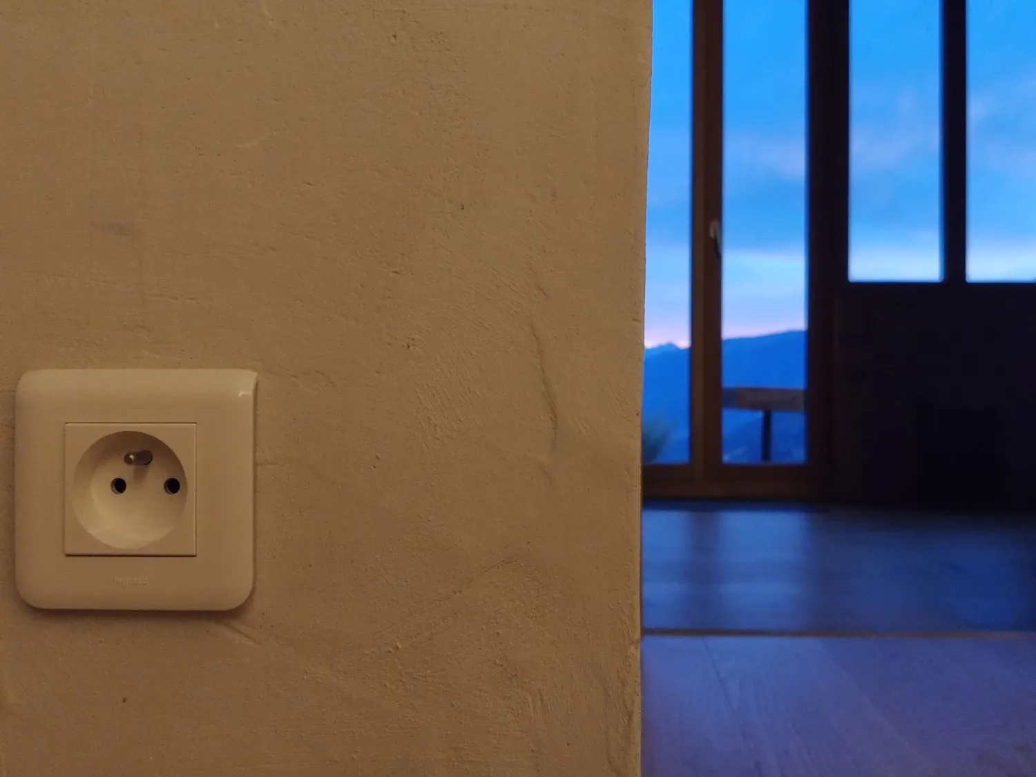 Electrical socket © Benoît Labourdette.