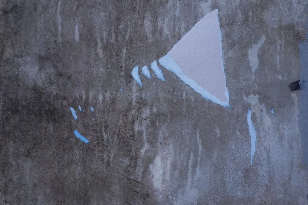 Bodies thrown in front of empty space - 100 © Benoît Labourdette 2023.