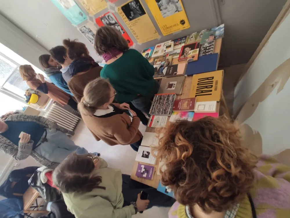 Arpentage des livres photographiques (stage Eveiller le regard - Institut pour la photographie - 2024)