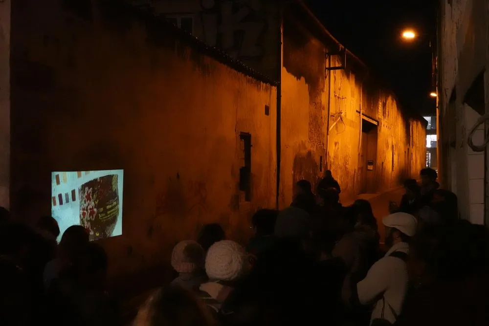 ALCA and FRAC Aquitaine: Encountering audiences and a neighbourhood: co-constructing and experimenting an itinerant screening - 12 © Benoît Labourdette 2020.