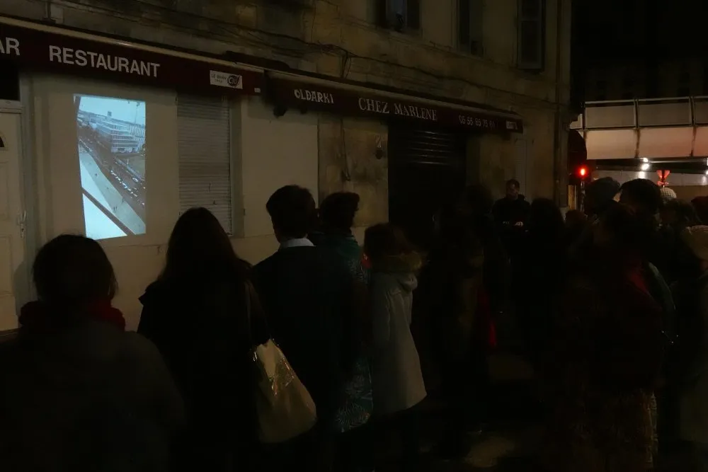 ALCA and FRAC Aquitaine: Encountering audiences and a neighbourhood: co-constructing and experimenting an itinerant screening - 19 © Benoît Labourdette 2020.