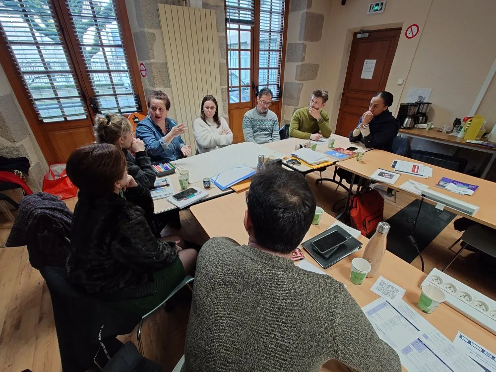 When thirty-five professionals discover their psychosocial skills through creative experience - 12 © Benoît Labourdette 2026.