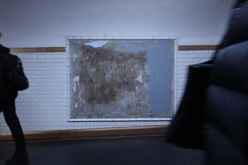 Bodies thrown in front of empty space - 18 © Benoît Labourdette 2023.