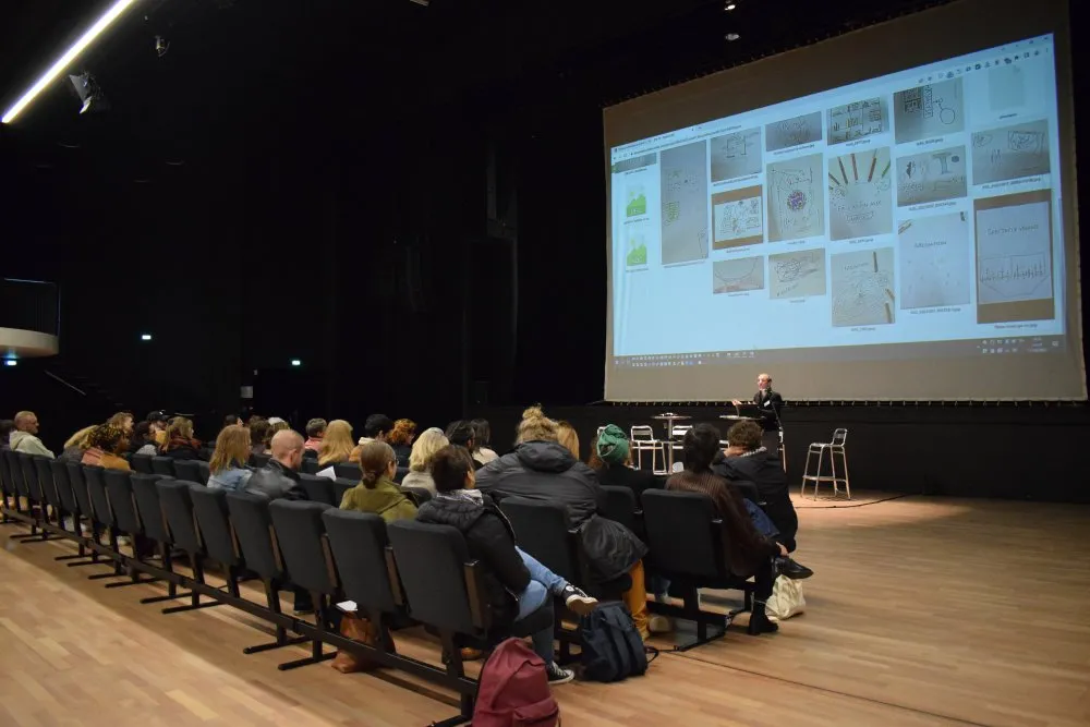 Design of a professional day on “Artistic and digital practices for young people” - 3 © Benoît Labourdette 2023.