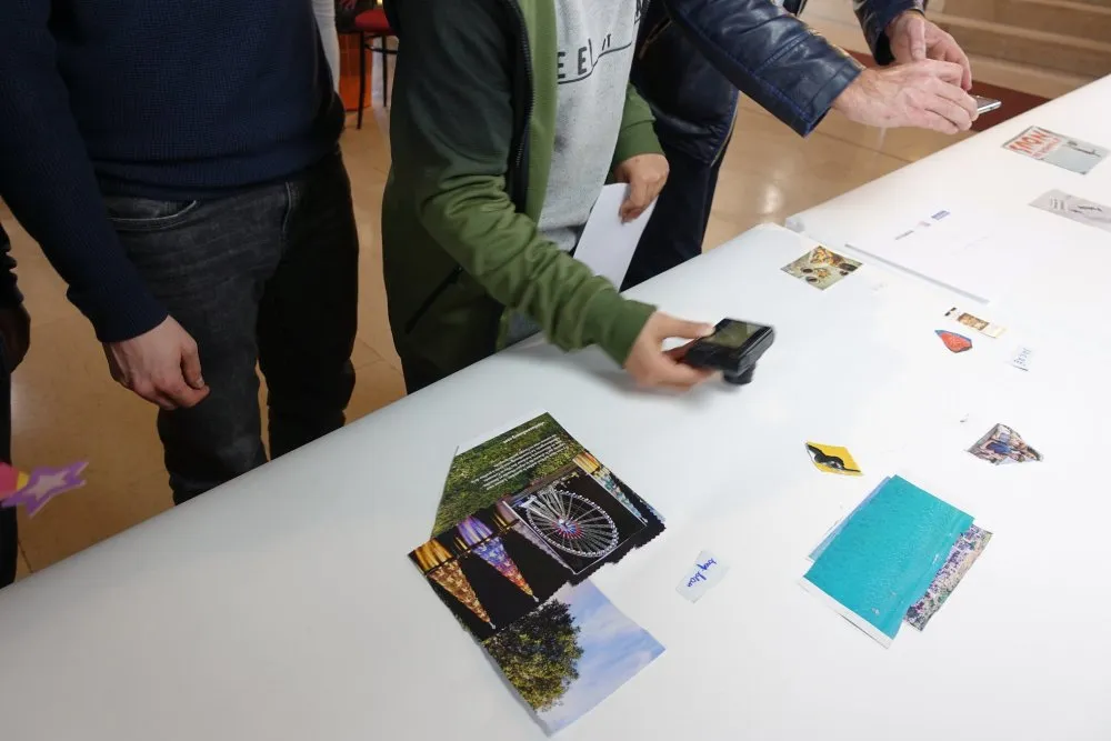 Les Lilas town: day of cut paper films - 4 © Benoît Labourdette 2019.