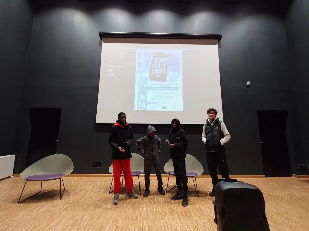 Filme Tout Court: Account of a First Collective Experience in Villetaneuse - 5 © Benoît Labourdette 2025.