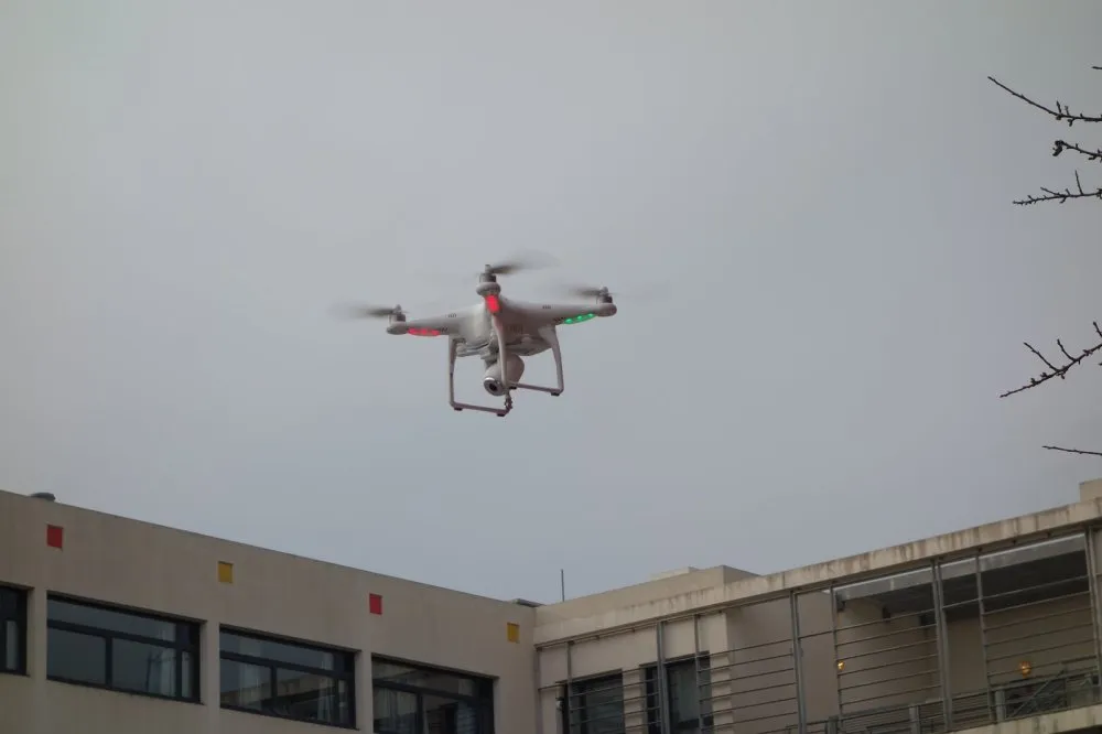 Université Montpellier III : Exploration du drone. Le drone, outil de création ? - 4 © Benoît Labourdette 2014.