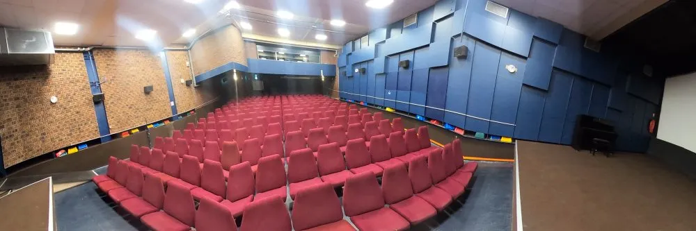 Cinéma Jacques Brel Garges-lès-Gonesse : atelier VR pour enfants - 2 © Benoît Labourdette 2020.