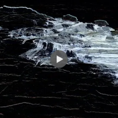 Les vagues sont l'eau