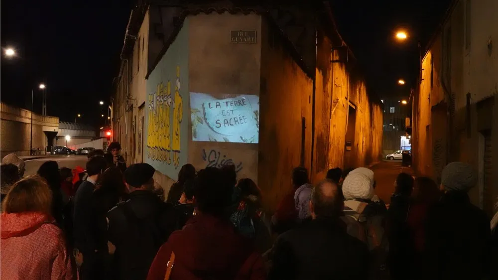 ALCA and FRAC Aquitaine: Encountering audiences and a neighbourhood: co-constructing and experimenting an itinerant screening - © Benoît Labourdette 2020.