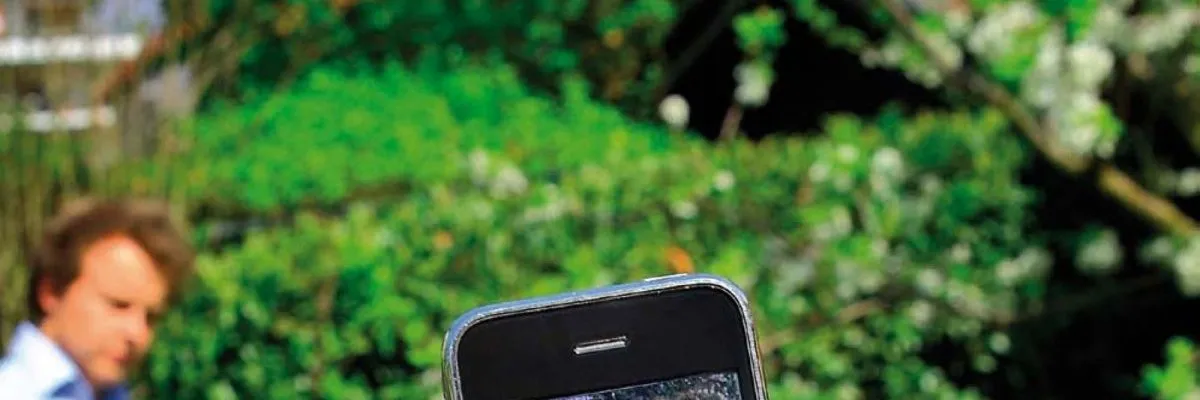 The Journal of animation : Action article “Making a film with a cell phone: creativity citizenship”